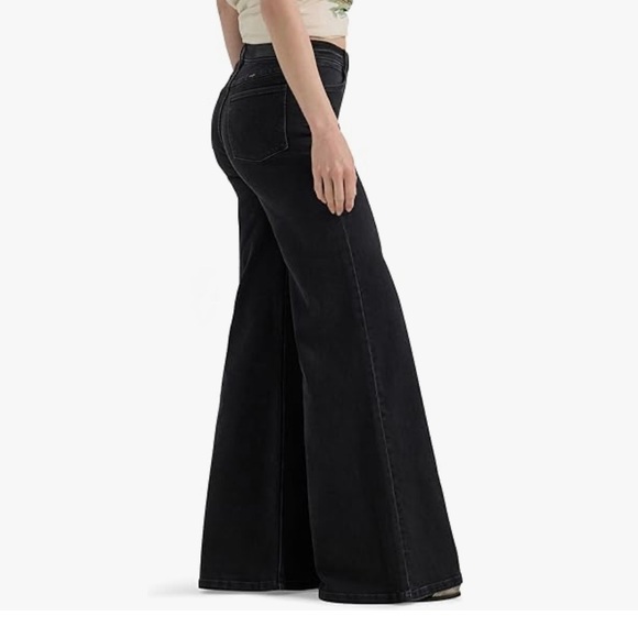 Wrangler Women's Dark Wide Leg Jeans - Picture 3 of 10